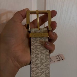Michael Kors Belt - White & Gold